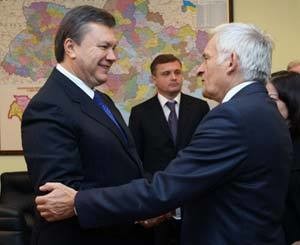 Зачем Янукович едет в столицу Евросоюза? 
