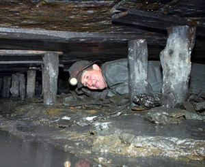Еще одна авария на донбасской шахте, эвакуированы 43 человека 