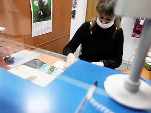 Во Львове сотрудница почты «развела» пенсионеров на 18 тысяч гривен