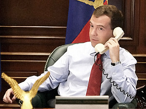 Медведев поблагодарил Януковича за борьбу с пожарами