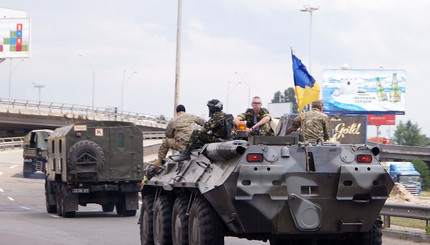 В Киев вошли десантные войска