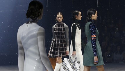 В Токио прошел показ межсезонной коллекции Christian Dior