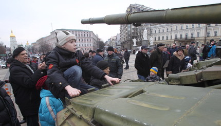 В Киеве открыли выставку военной техники из зоны АТО