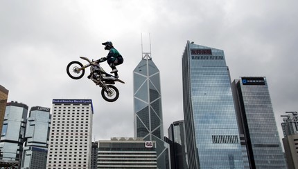 В Гонконге прошло экстремальное мото-шоу