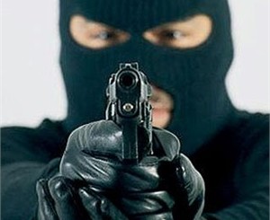 В Крыму поймали грабителей в масках, пытавшихся «обчистить» кассу 