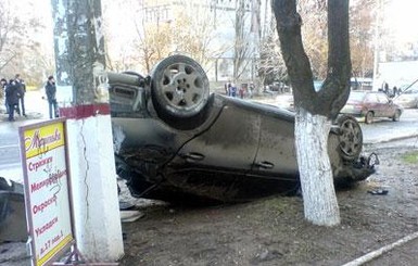 В Крыму два водителя устроили дуэль на дороге 