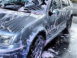 Где в Киеве помыть авто подешевле: подворотни, окраина, область
