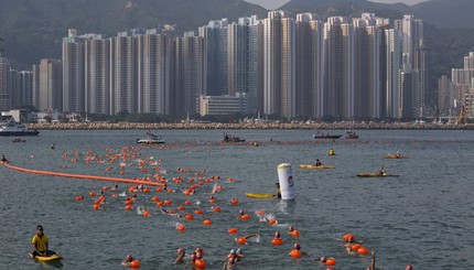 Международный заплыв в открытой воде в Гонконге
