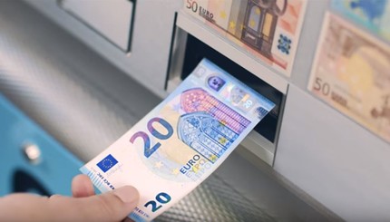 Евросоюз вводит в оборот новую купюру в 20 евро