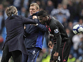 Скандал в английском футболе: тренеры «Манчестер Сити» и «Эвертона» подрались во время матча