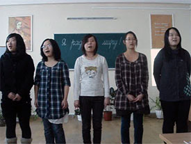Китайские студенты довели до слез «Катюшей» жюри конкурса чтецов