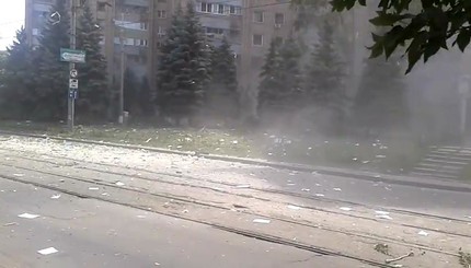 Очевидцы взрыва в Луганске обнародовали видео первых минут после аварии