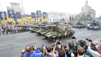 Праздничный парад ко Дню Независимости Украины: фото с места события
