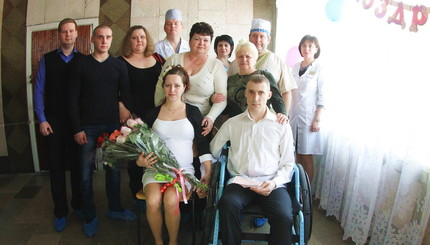 Раненый боец АТО  сыграл свадьбу в днепропетровской больнице