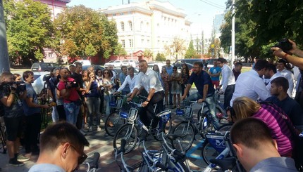В Киеве появились велосипеды напрокат