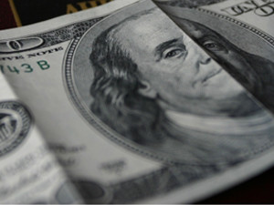 В 2012 году главным экономикам планеты необходимо найти почти 7,6 триллионов долларов