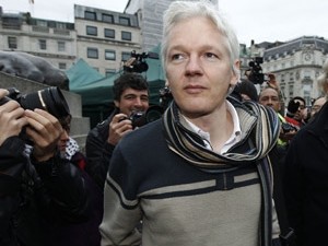 Основатель скандального WikiLeaks станет телеведущим