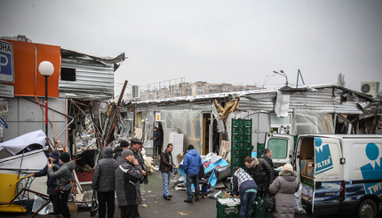 Появились фото сноса киосков на Оболони в Киеве