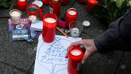 В Берлине чтут память жертвам аварии на рождественской ярмарке