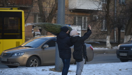 Как киевляне готовятся к Новому году: фото