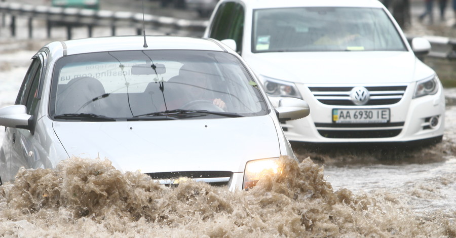 Как спасти автомобиль от потопа 
