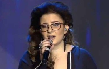 Израильской певице запретили выступать на Евровидении в одежде от Гальяно
