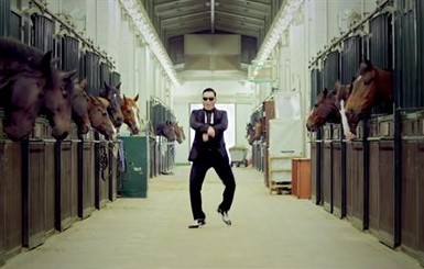 Автор мирового хита Gangnam Style - рэпер PSY: 