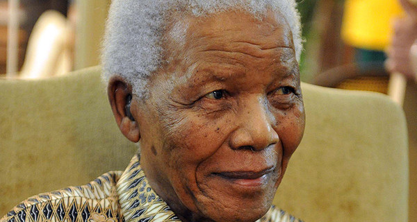 Мандела все еще находится в критическом состоянии