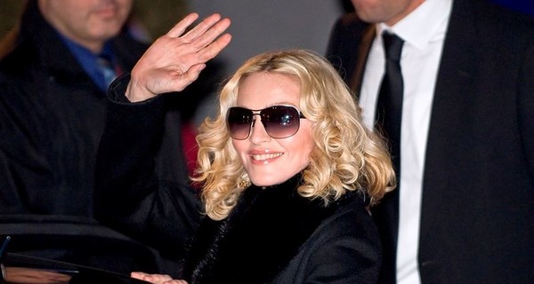 В России Мадонну и Леди Гагу обвинили в незаконных концертах