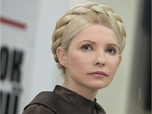 Юлия Тимошенко требует отпустить ее гулять по Харькову