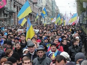 В Киеве на Майдане снова митингуют