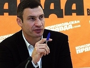 У Кличко говорят, что их лидер пообщался с Януковичем