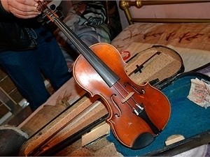 Похищенную скрипку Страдивари за  5 миллионов  долларов нашли на чердаке 