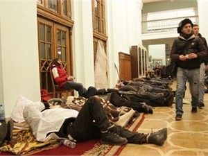 Активисты вернули властям здание Киевгорадминистрации