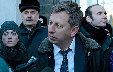 Макеенко официально уведомил Захарченко и Пшонку об освобождении здания КГГА