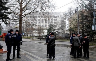 Парламент Крыма проведет сессию в захваченном здании