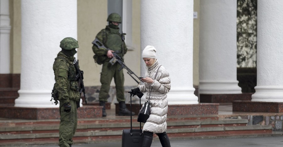 Крым в осаде, но люди не паникуют 