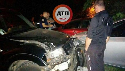 В Киеве пьяный водитель разбил пять авто, убегая от полиции