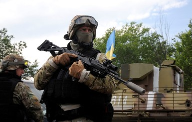 СНБО: Силовики готовятся освободить Луганск и Донецк