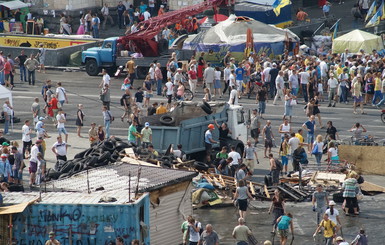 МВД: На Майдане во время уборки сцены произошла потасовка