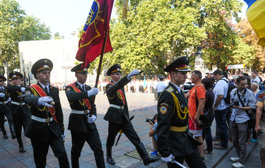 День города в Одессе стартовал с выстрела вековой пушки