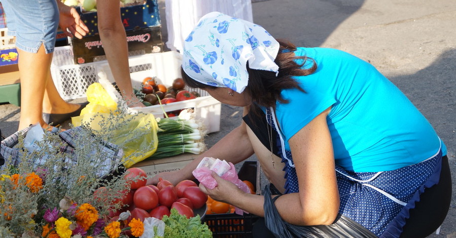 Где в Киеве купить дешевые сезонные овощи и фрукты