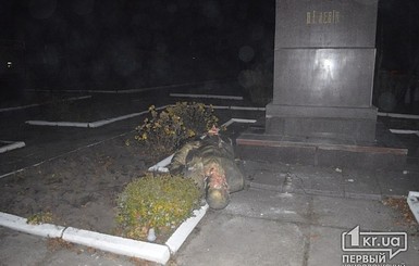 В Днепропетровской области снесли три памятника Ленину