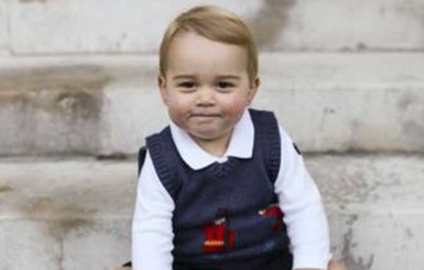 В Британии обнародованы новые фото принца Джорджа