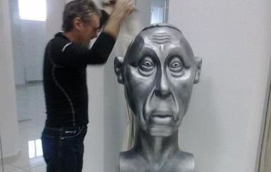 Эпатажный скульптор Полтавщины стал рекордсменом благодаря Путину