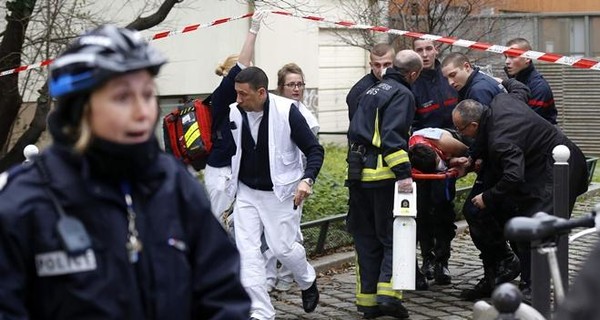 При нападении на редакцию парижского журнала были ранены 20 человек