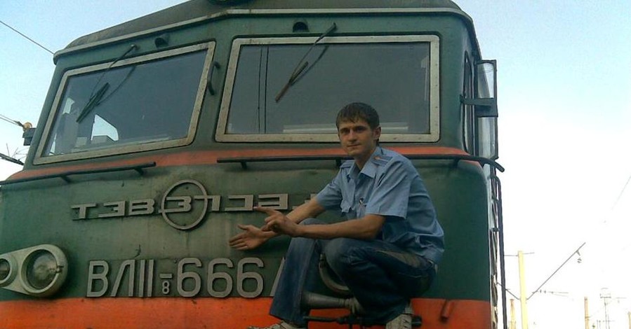 В железнодорожном депо Лозовой снова работает машинист-айдаровец