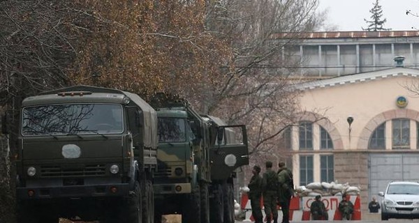 В Луганской области украинских военных попросили избегать очередей на блокпостах