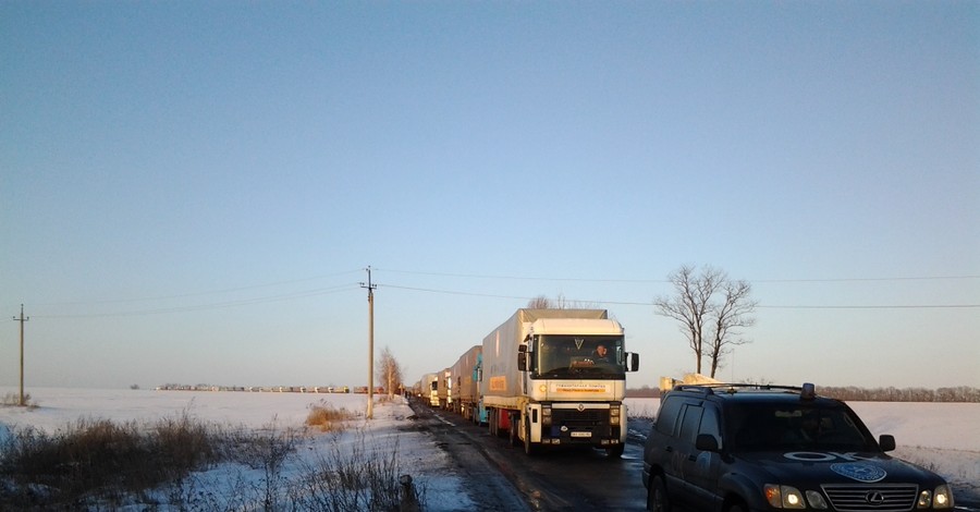 В Донецк отправился новый гумконвой из 45 машин