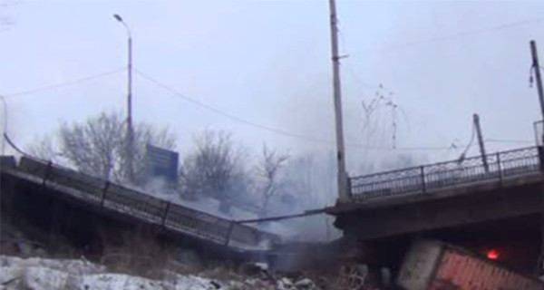 В Донецке разрушен Путиловский мост